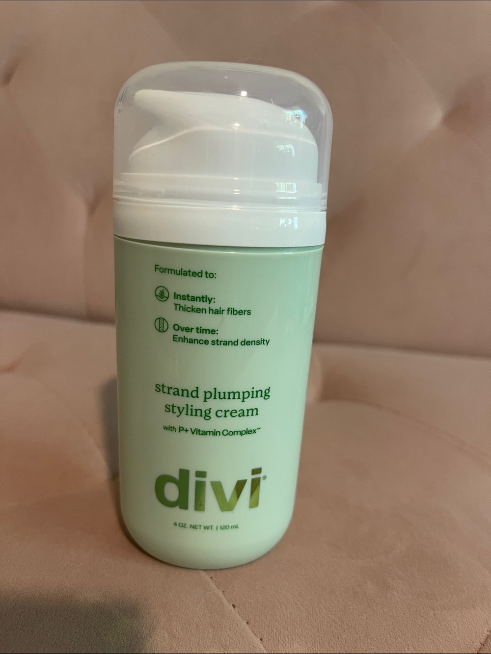 divi Strand Plumping Styling Cream — Light Green